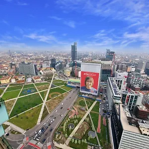 https://hotel-skyline-solaria-milano.it-lombardy.com